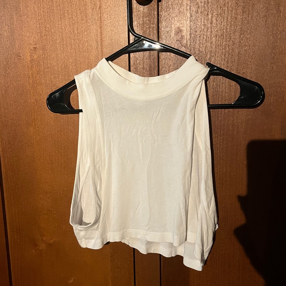 Lulu Lemon Work Out Crop Top